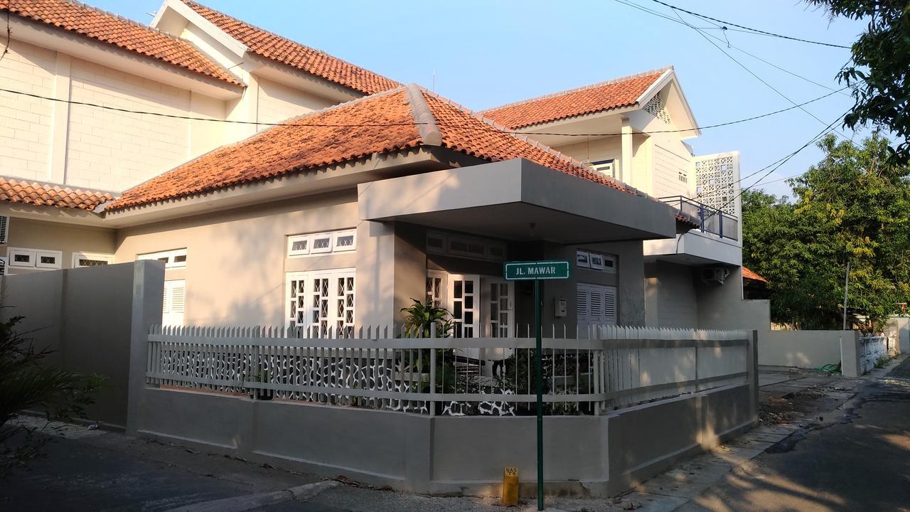 Hôtel Roemah Kesambi à Cirebon Extérieur photo