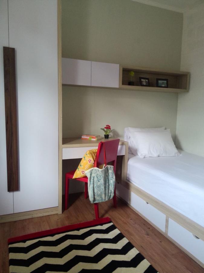 Hôtel Roemah Kesambi à Cirebon Extérieur photo